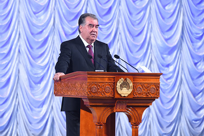 Участие в торжественном заседании в честь 25-й годовщины принятия Конституции Республики Таджикистан